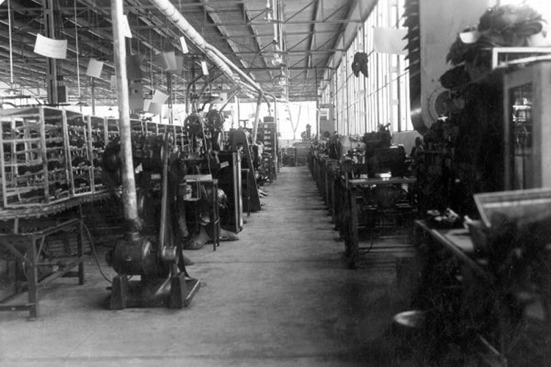 historia-chelmek-powstaje-fabryka07