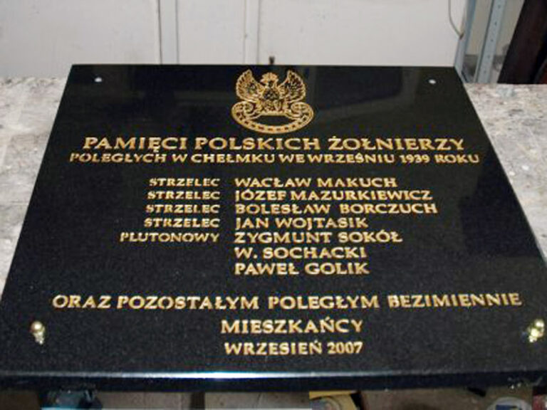 pomniki tablica chelmek 01