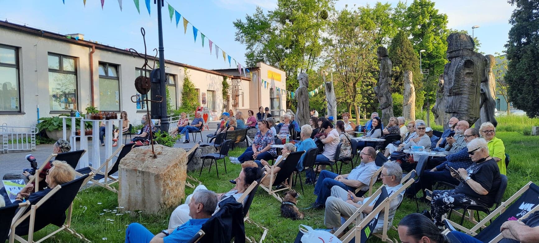 196008183_2125928764236150_8804798861894997353_n