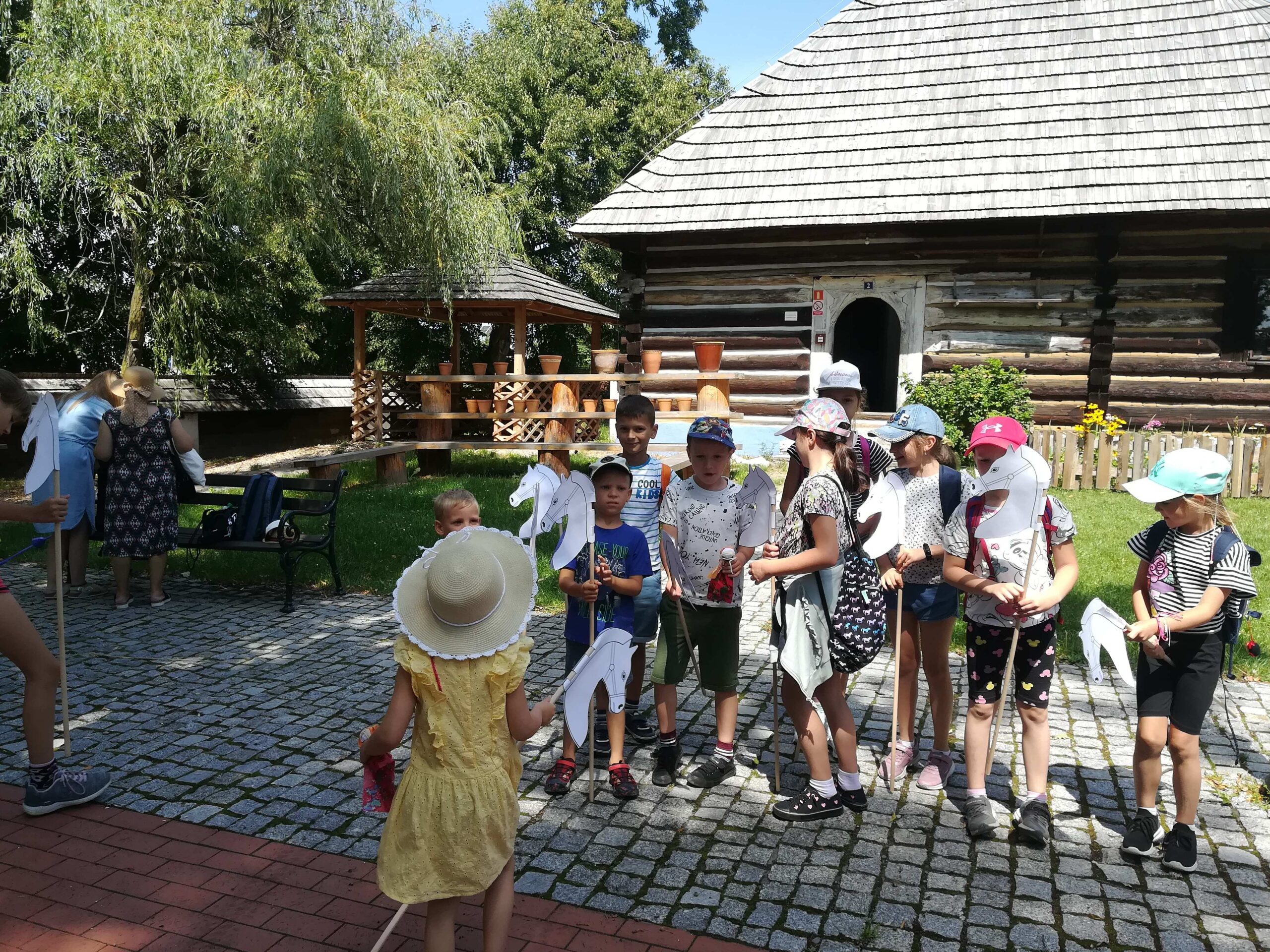 289021823_1226076348259702_1806758335019402874_n1