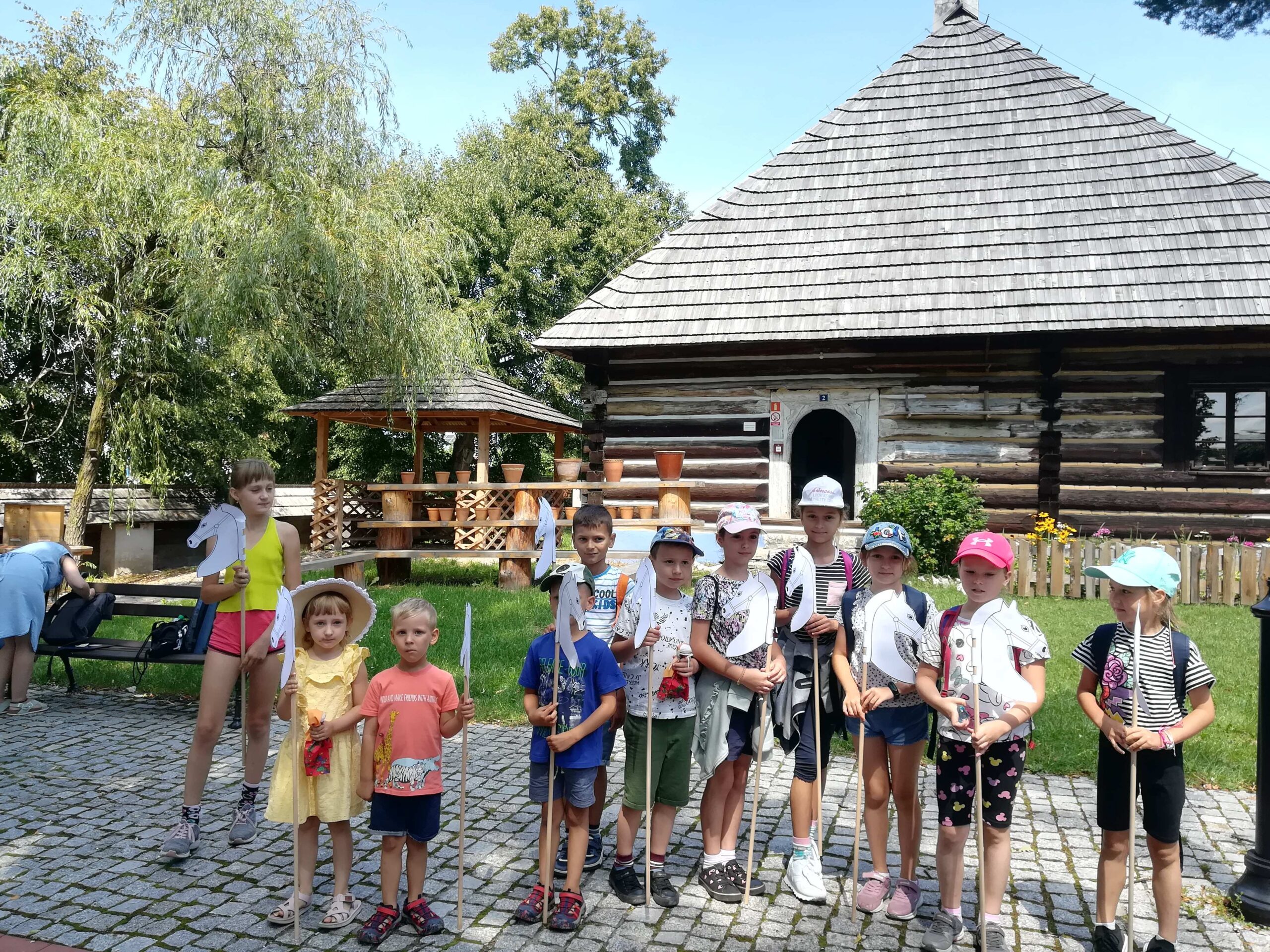 295088486_405492201560142_4924544306333449519_n