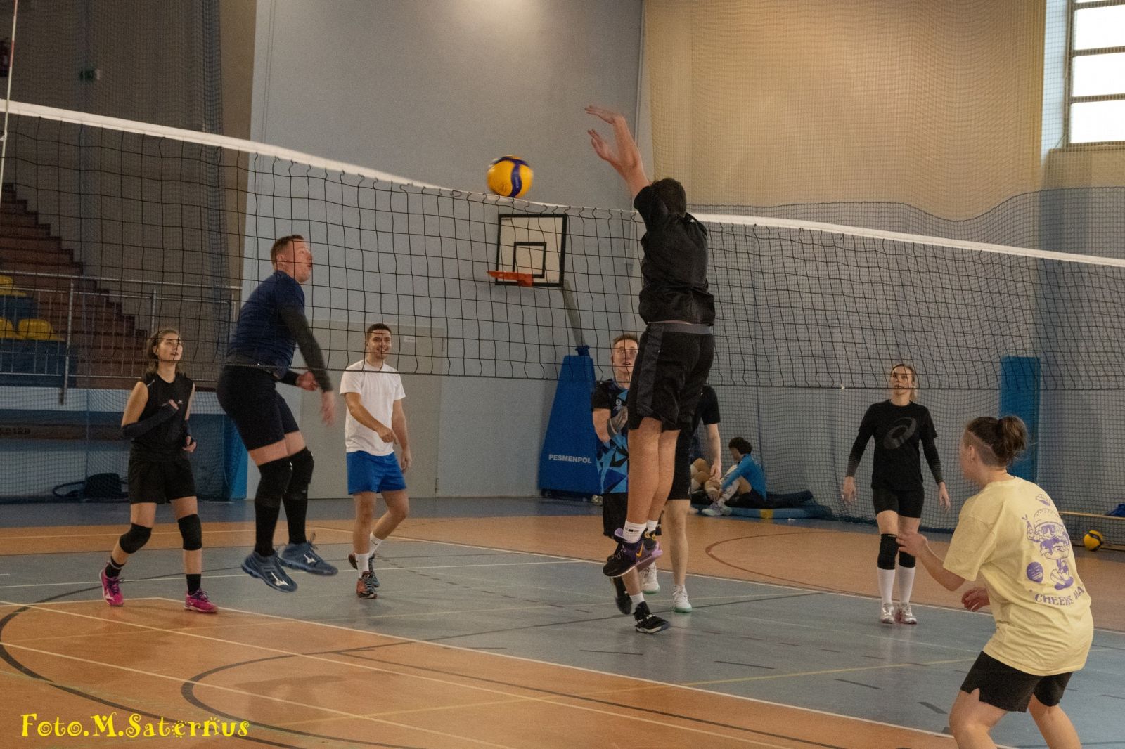 piknik-w-kregu-asia0117777