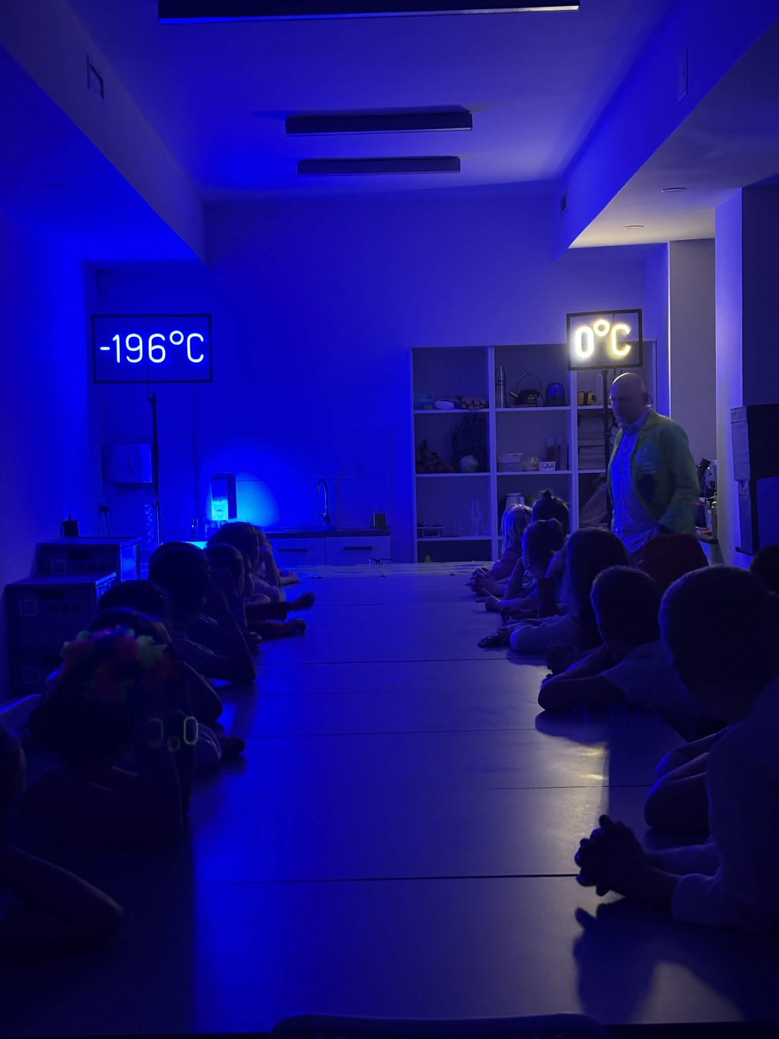 noc_z_andersenem_2025_12