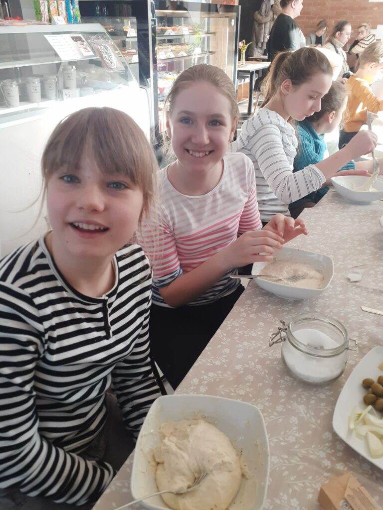 636367956 1339192784910670 8703837824578687130 n