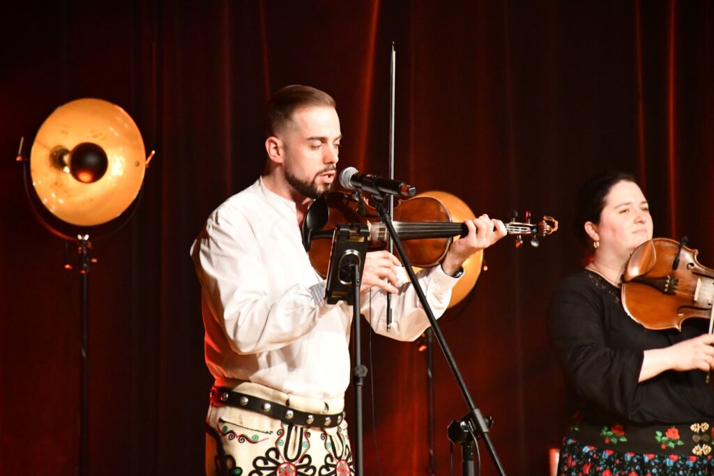 649897960 1359656426197639 238121482756762116 n