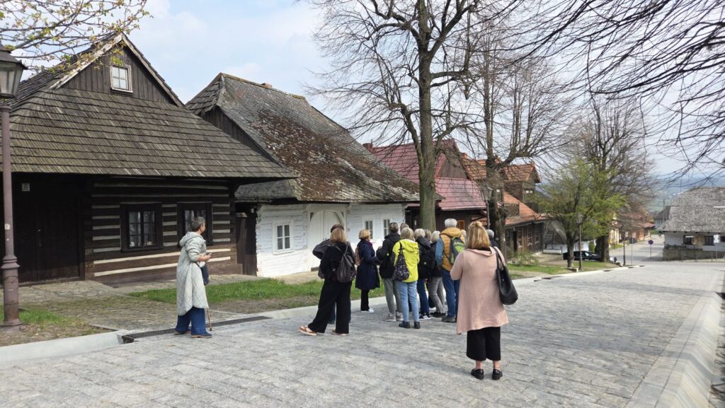 Piknik w kregu asia0111