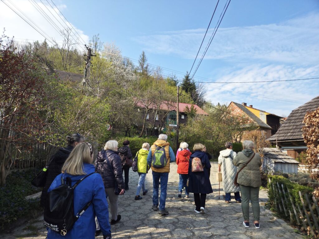 Piknik w kregu asia0130