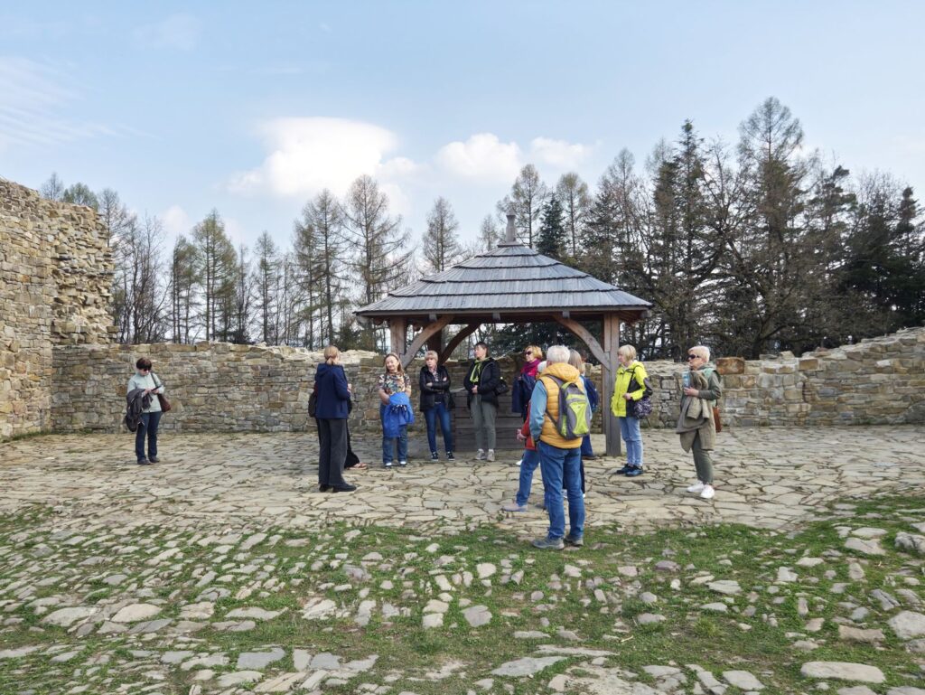 Piknik w kregu asia0141