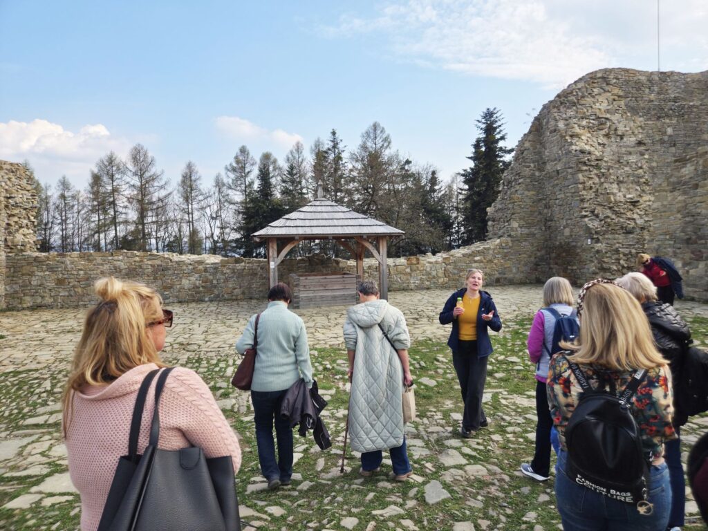 Piknik w kregu asia0144