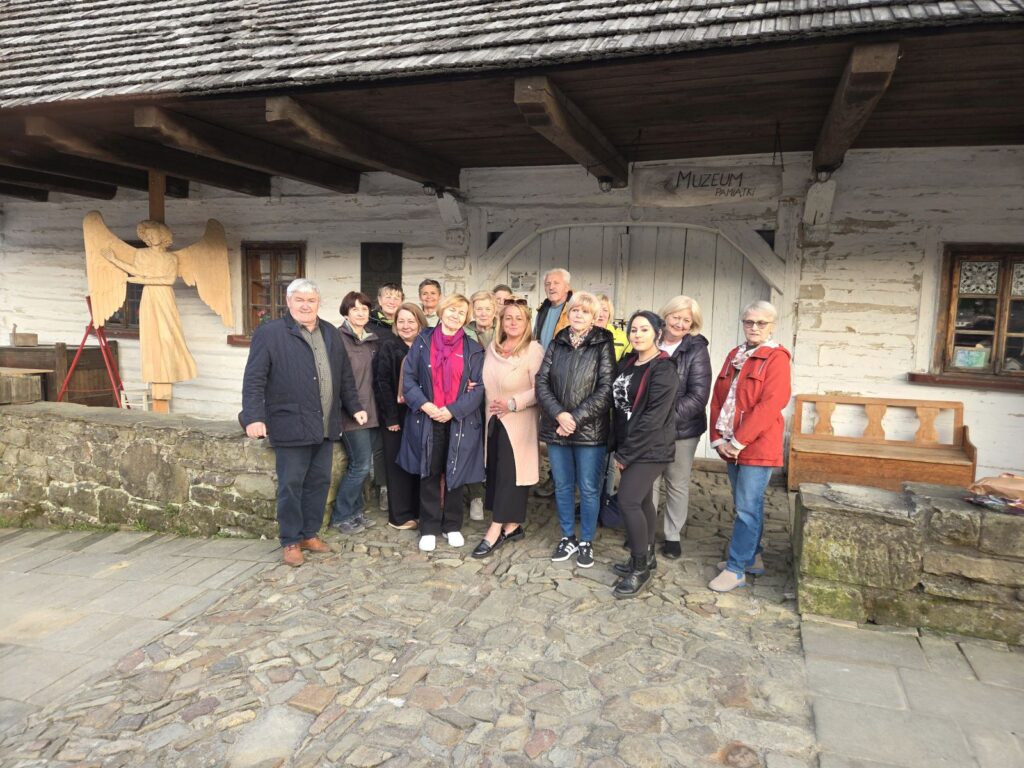 Piknik w kregu asia0153