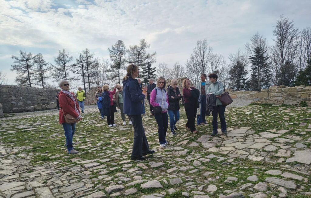 Piknik w kregu asia0158