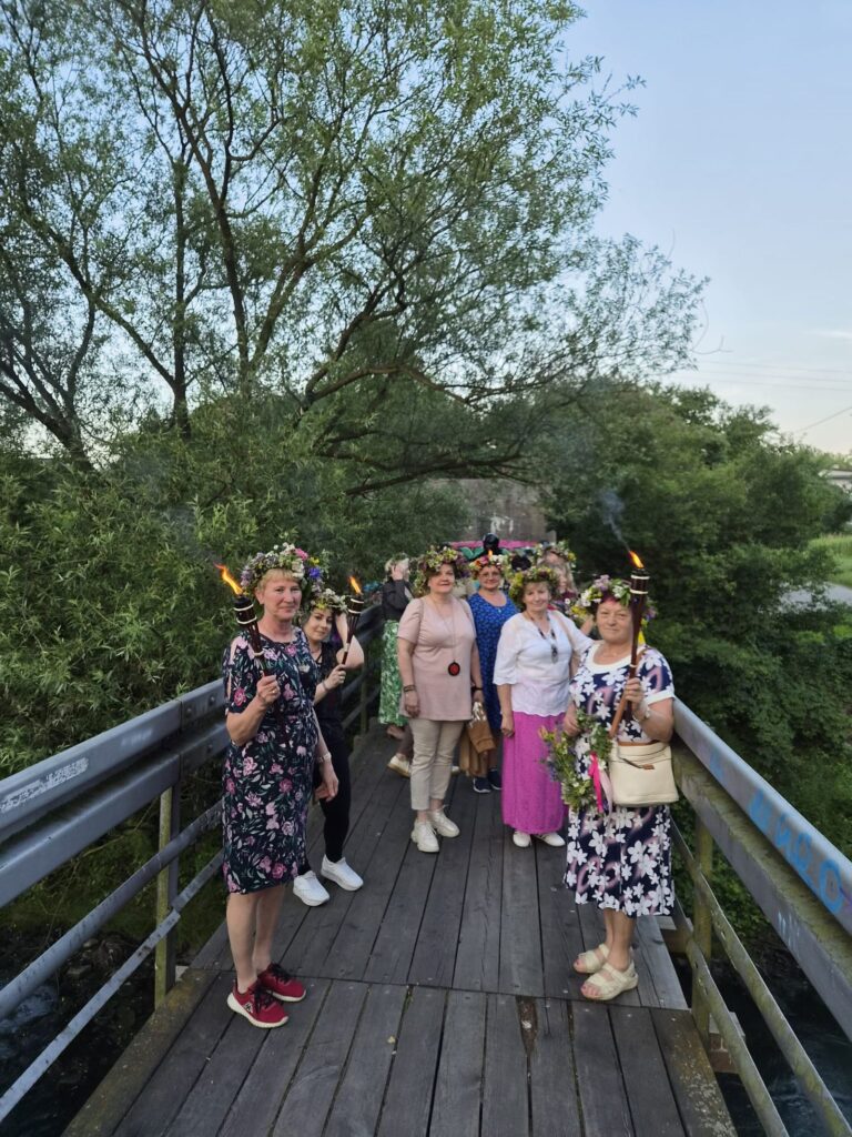 Piknik w kregu asia0136 1